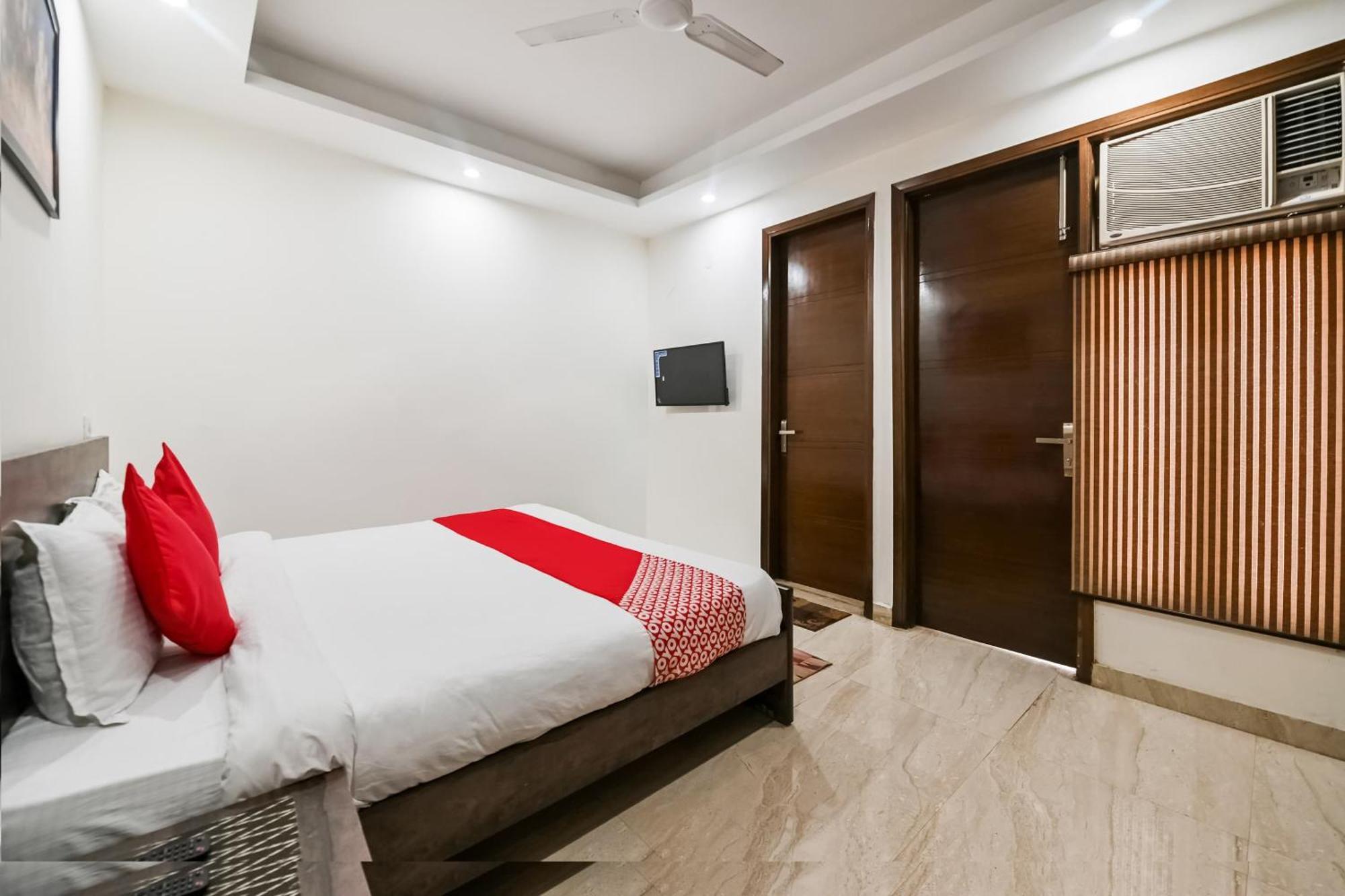 Hotel O Premium Rooms Chhatarpur Нью-Делі Екстер'єр фото