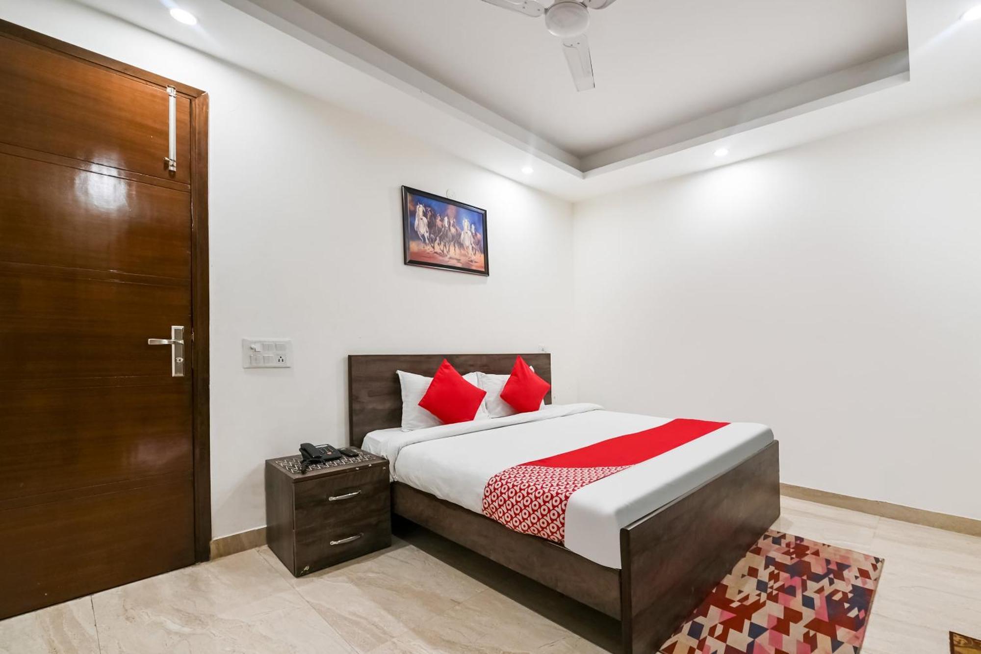 Hotel O Premium Rooms Chhatarpur Нью-Делі Екстер'єр фото