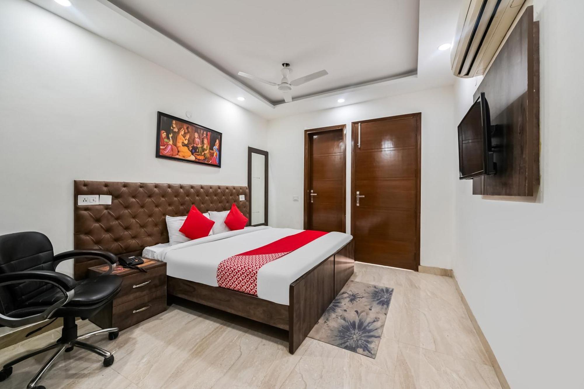 Hotel O Premium Rooms Chhatarpur Нью-Делі Екстер'єр фото