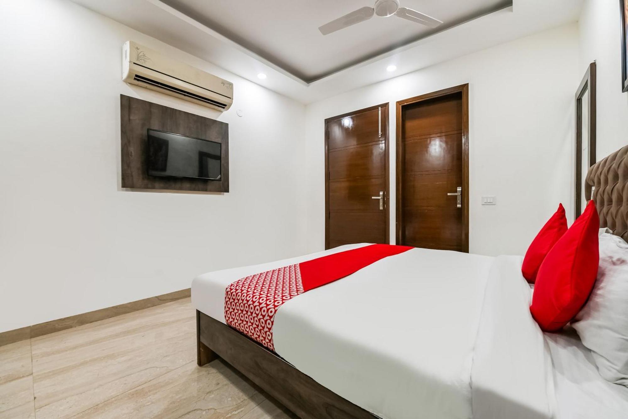 Hotel O Premium Rooms Chhatarpur Нью-Делі Екстер'єр фото