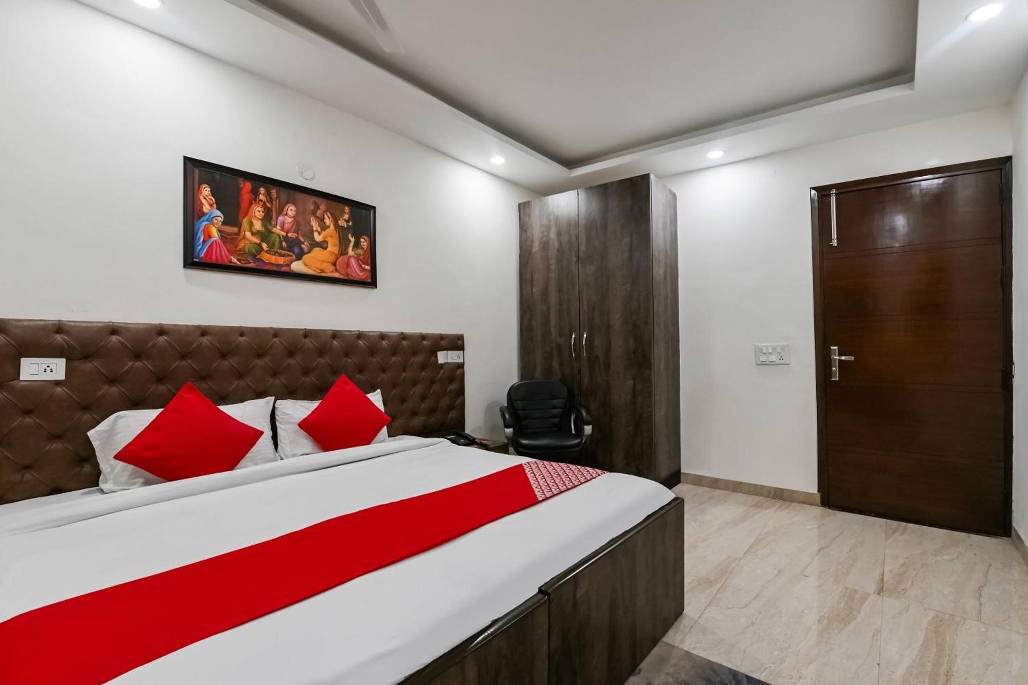 Hotel O Premium Rooms Chhatarpur Нью-Делі Екстер'єр фото