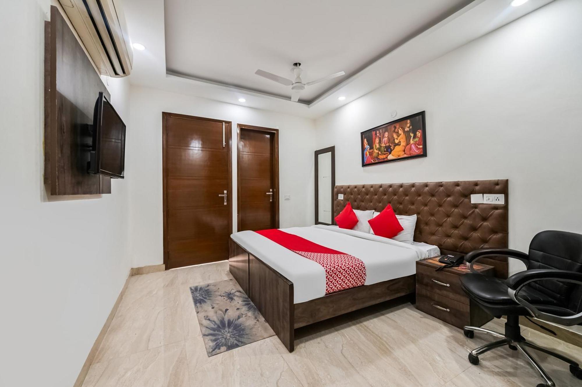Hotel O Premium Rooms Chhatarpur Нью-Делі Екстер'єр фото